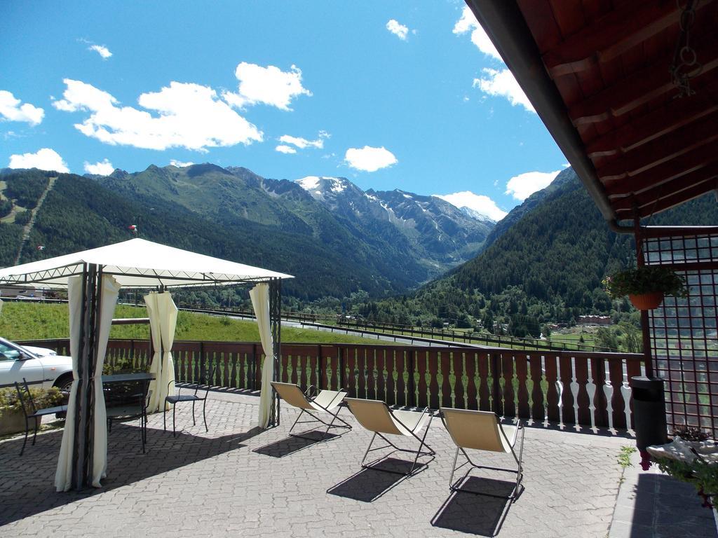 Hotel Veduta Dell'Adamello Temù Extérieur photo